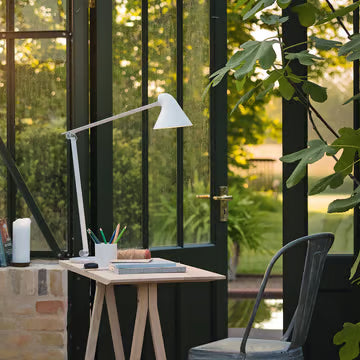 Louis Poulsen NJP Bordslampa – Visningsmodell